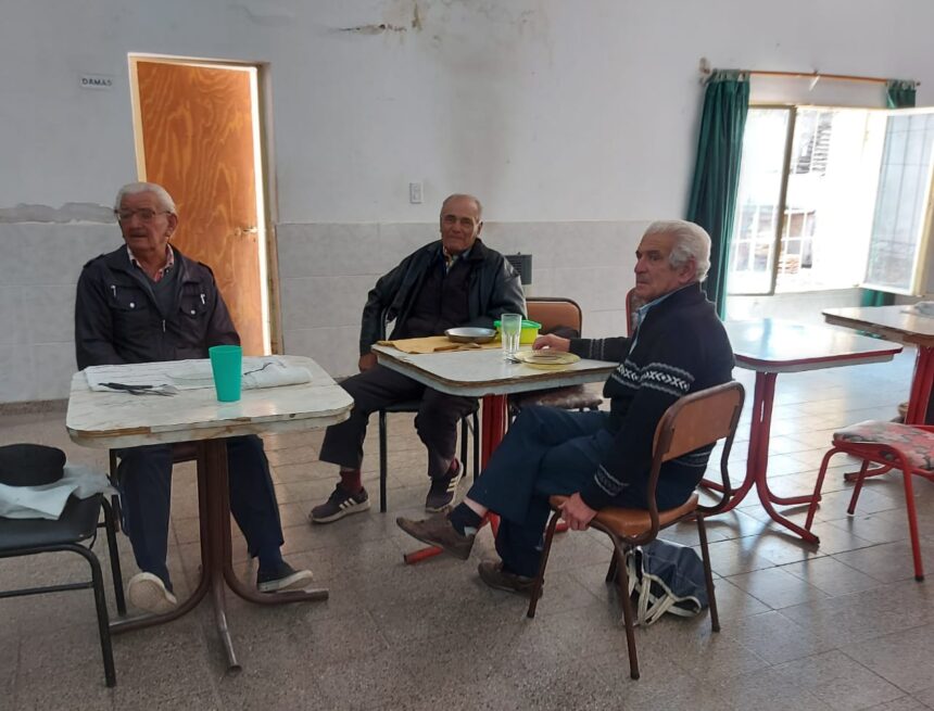 La Mesa Coordinadora de Jubilados y Pensionados reabrió el comedor La Mesa Coordinadora de Jubilados y Pensionados reabrió el comedor