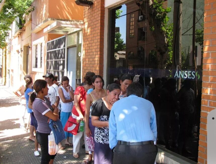 El gobierno evalúa una nueva moratoria para las jubilaciones El gobierno evalúa una nueva moratoria para las jubilaciones