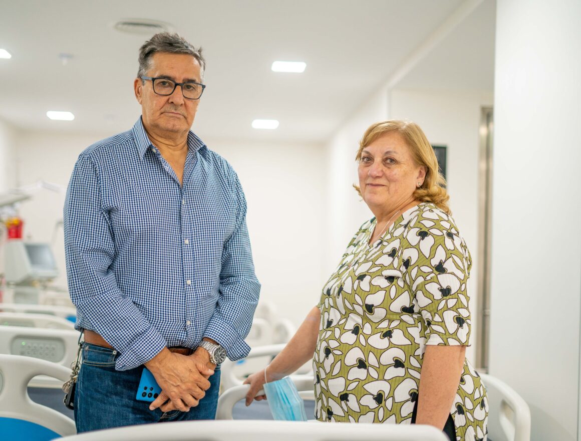 Carlos Pereyra, director Médico de la institución y María Angelica Hierholzer, contadora de Sanatorio Ramos Mejía.