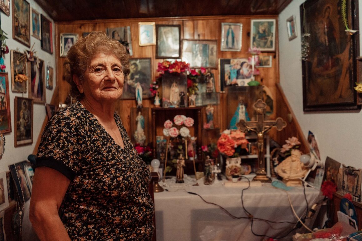 Adelaida Alcaraz: La rezandera de La villa de la Quebrada