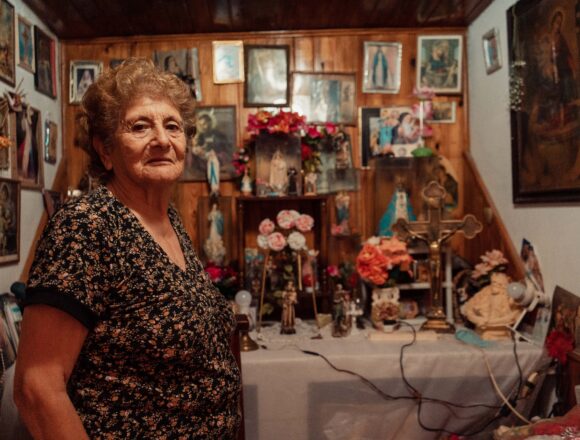 Adelaida Alcaraz: La rezandera de La villa de la Quebrada